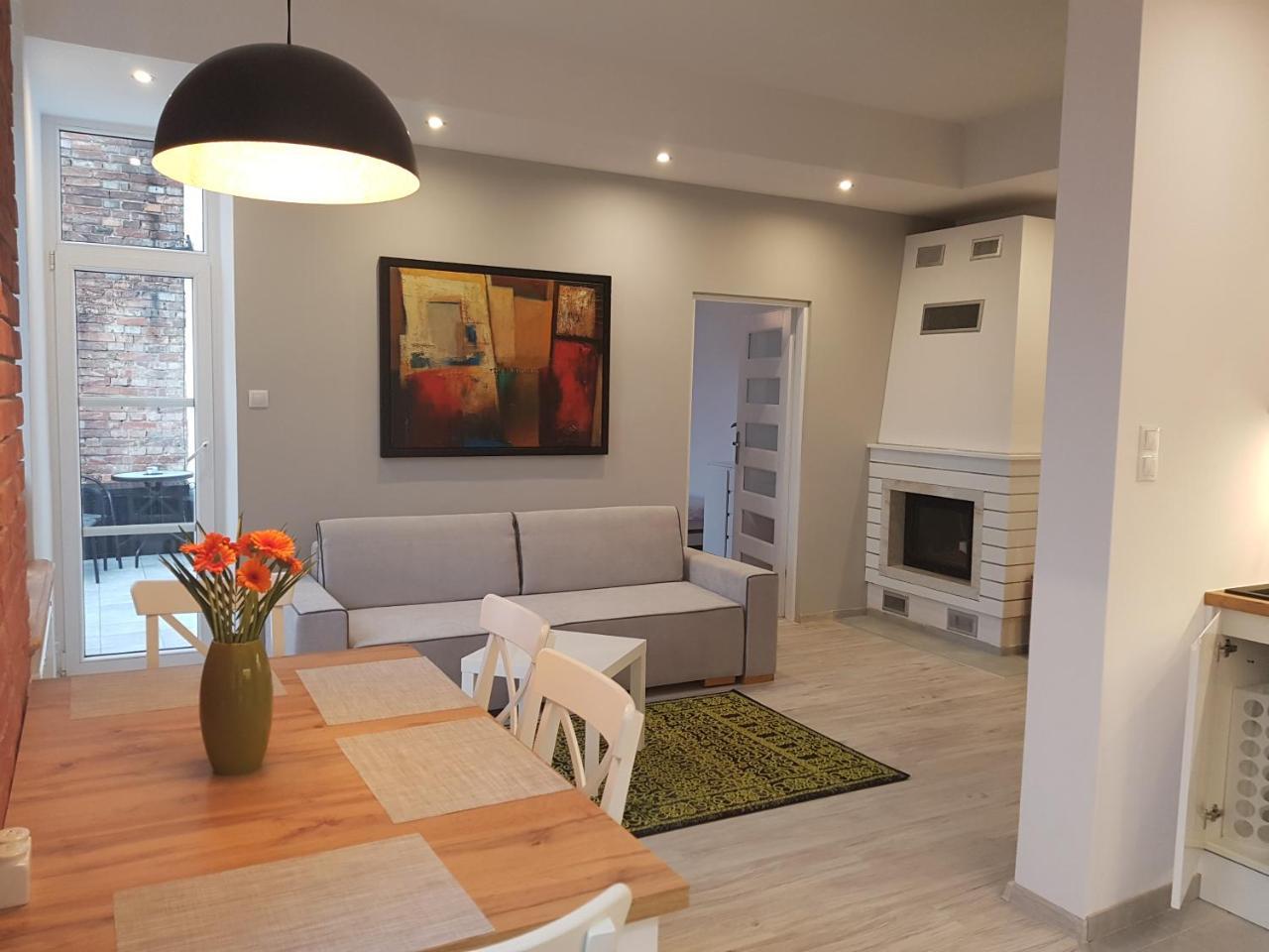Pod Jasna Gora Apartament 23 Częstochowa Buitenkant foto